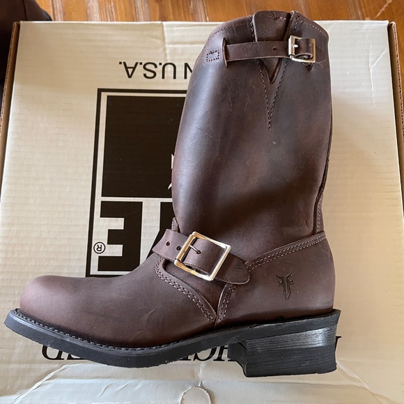 Brand New FRYE Women’s Engineer 12” R Leather Boots Buckle Size 6.5 Gaucho 77400 - Picture 4 of 13